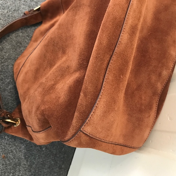 RALPH LAUREN COLLECTION LUXURY CHESTNUT SUEDE BUCKET BAG - Picture 6 of 12